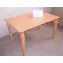 Esstisch, 140cm x 95cm, Buche, massiv